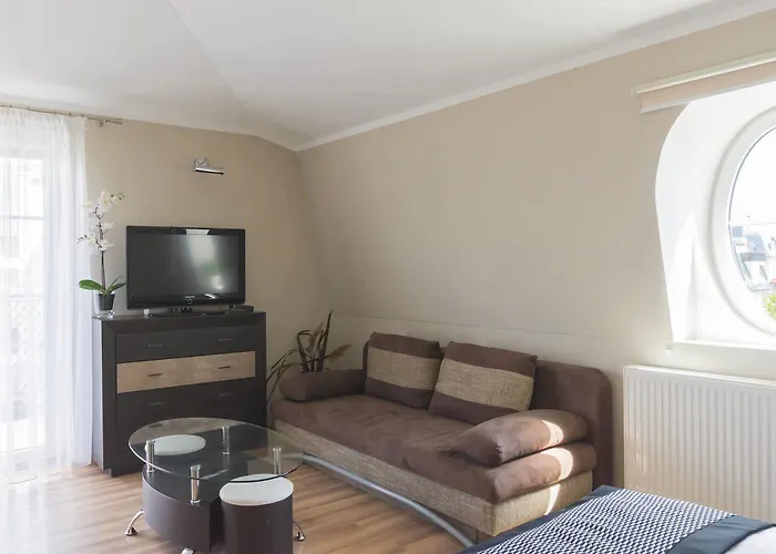 Regina Maris Daire *