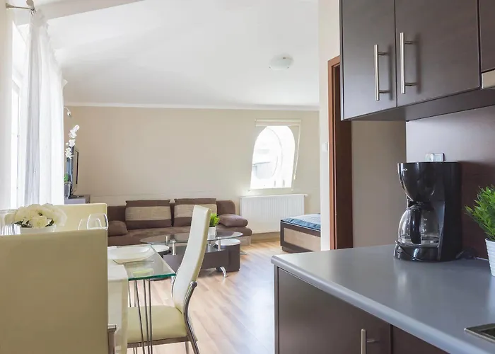 Regina Maris Daire *